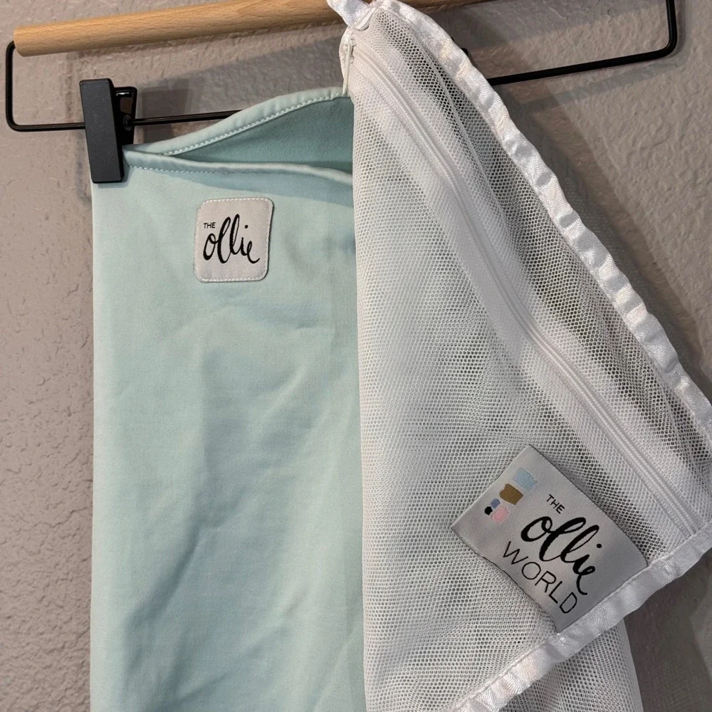 The Ollie World Mint Green Moisture Wicking Swaddle Wrap With Mesh Bag